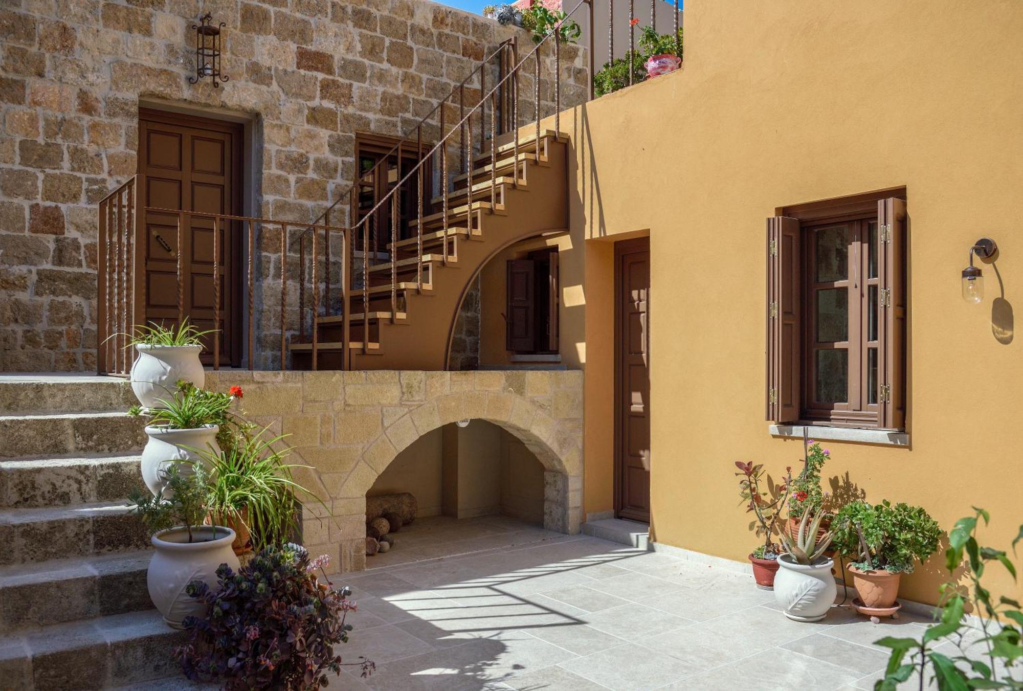 Spanish Knights Inn Rhodes City Exterior photo