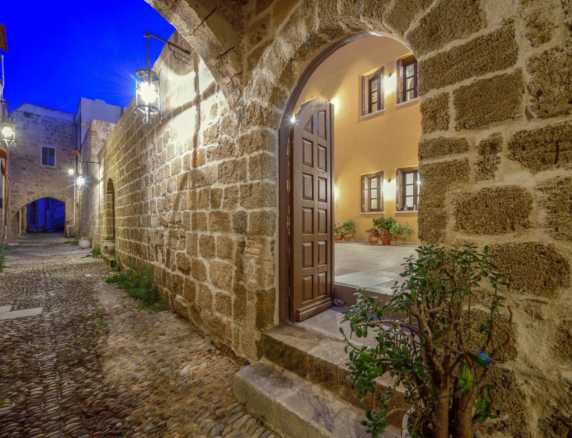 Spanish Knights Inn Rhodes City Exterior photo